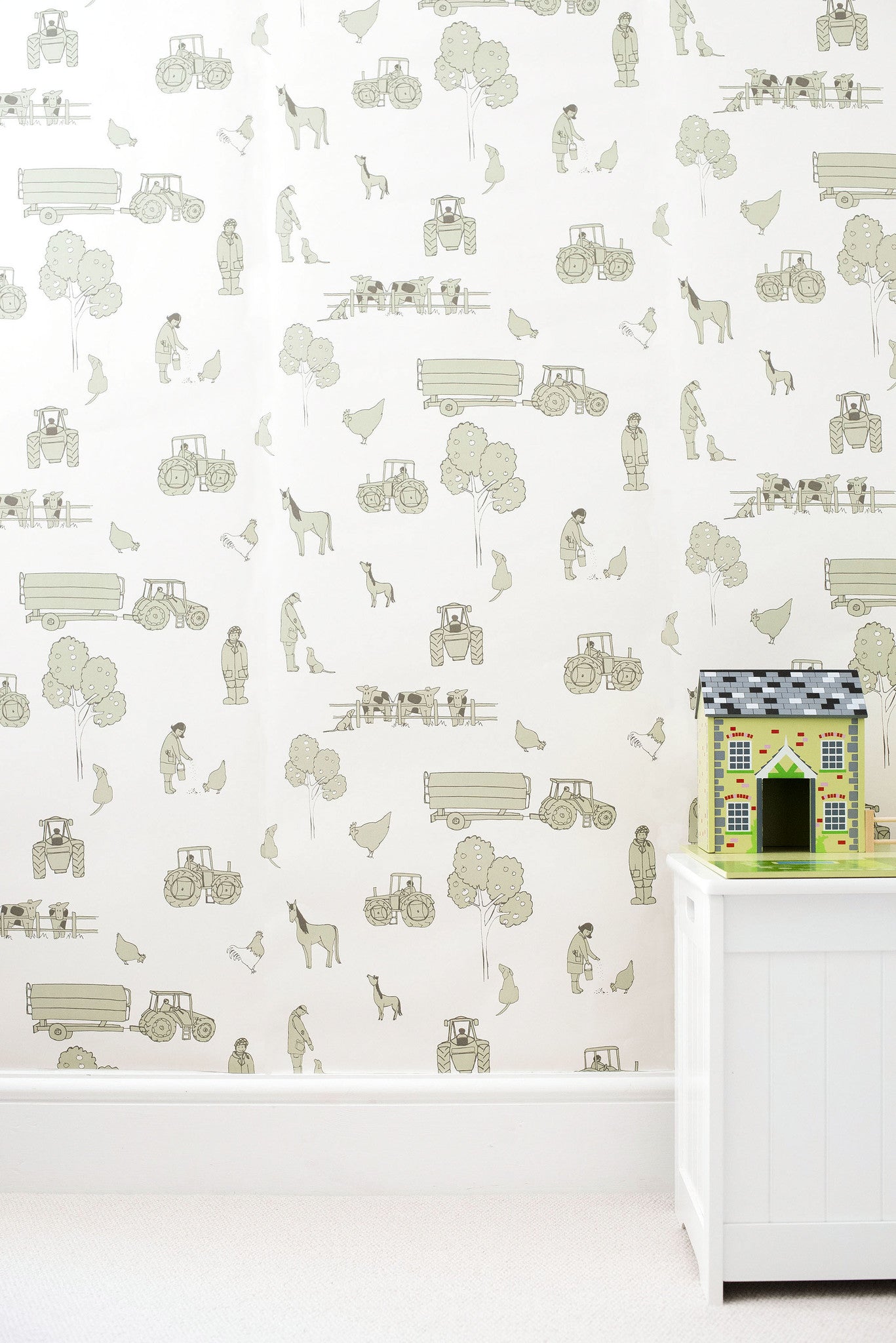 Cluck a Doodle Farm - Cream and Green